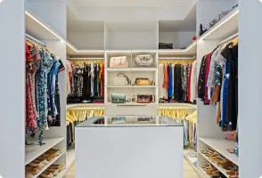 Closet 4